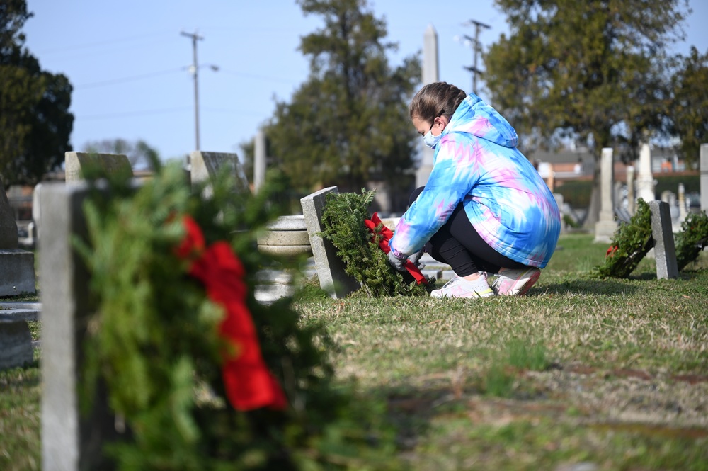 Military Child Funds Remembrance Wreaths
