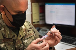 178th Wing Airmen recieve COVID-19 Vaccine