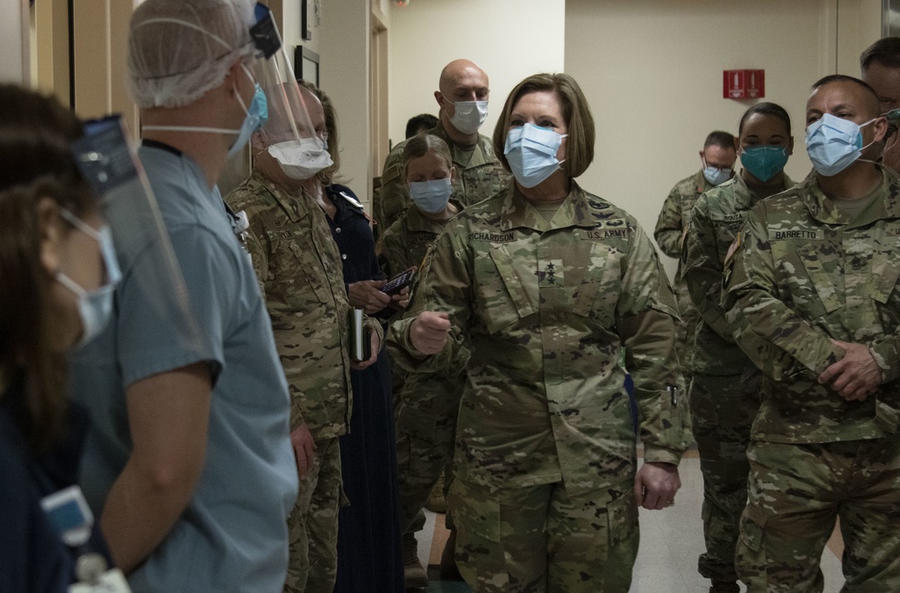U.S. Army North commander visits Adventist Health White Memorial