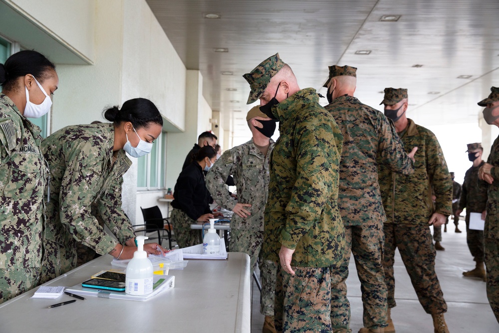 Leaders of III MEF receive COVID-19 Vaccine