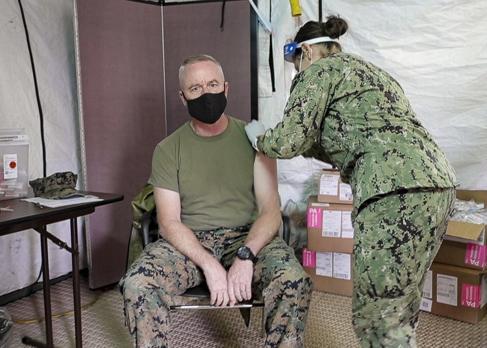 Leaders of III MEF receive COVID-19 Vaccine