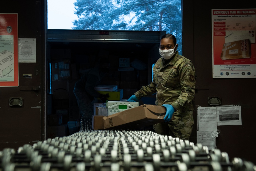 Southside Post Office delivers morale to base personnel
