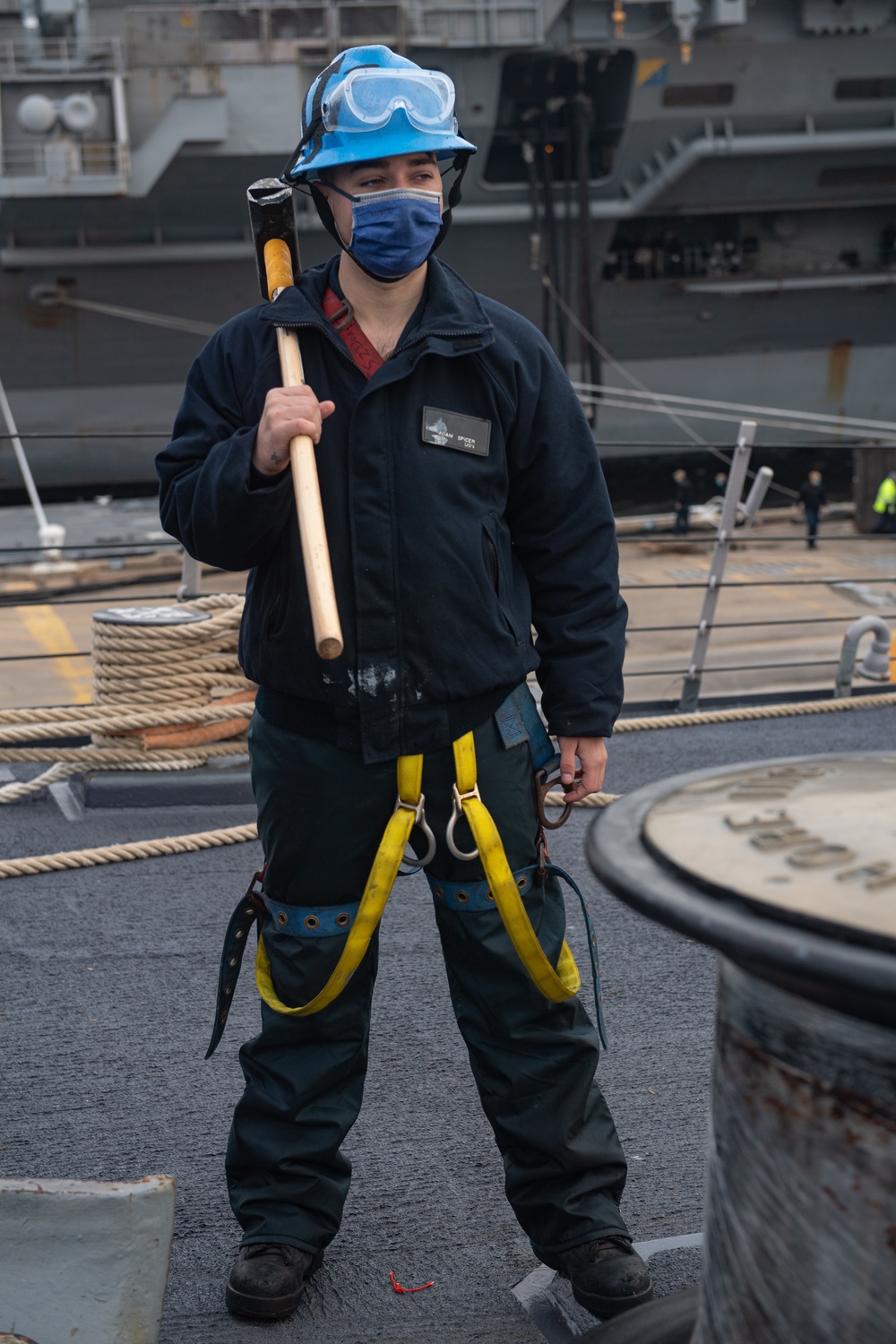 USS Mahan Gets Underway to Atlantic Ocean