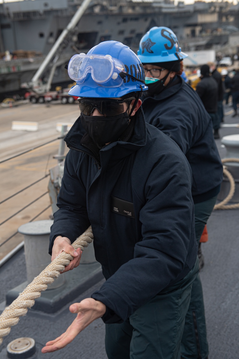 USS Mahan (DDG 72) Gets Underway to Atlantic Ocean