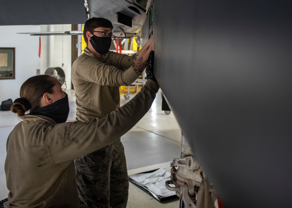 PHASE Crew Chiefs Perform F-15E Strike Eagle Inspections