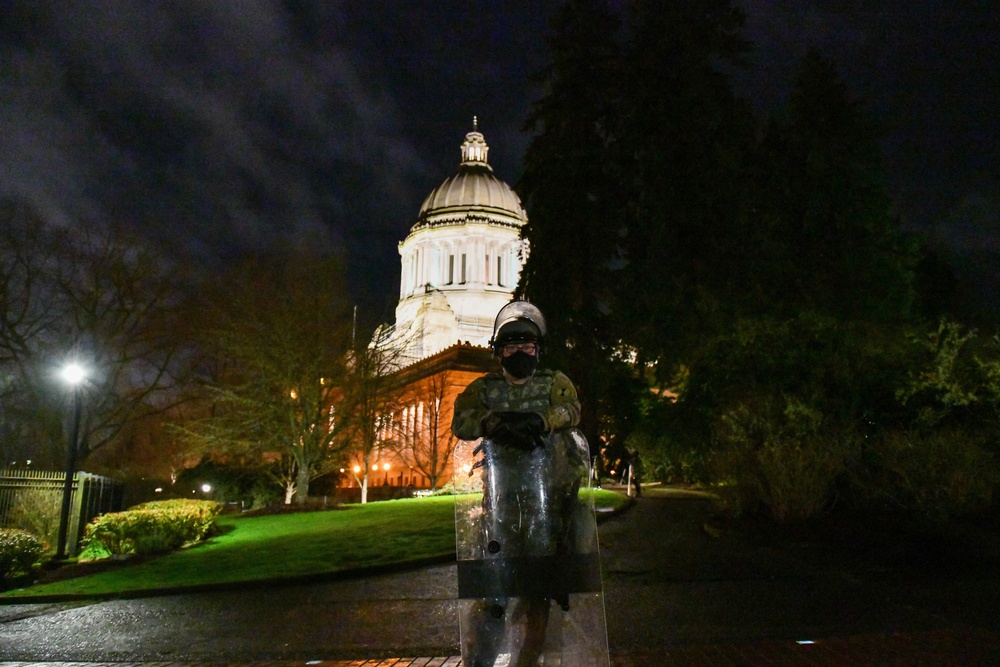 Washington National Guard provides additional security to State Capitol following unrest