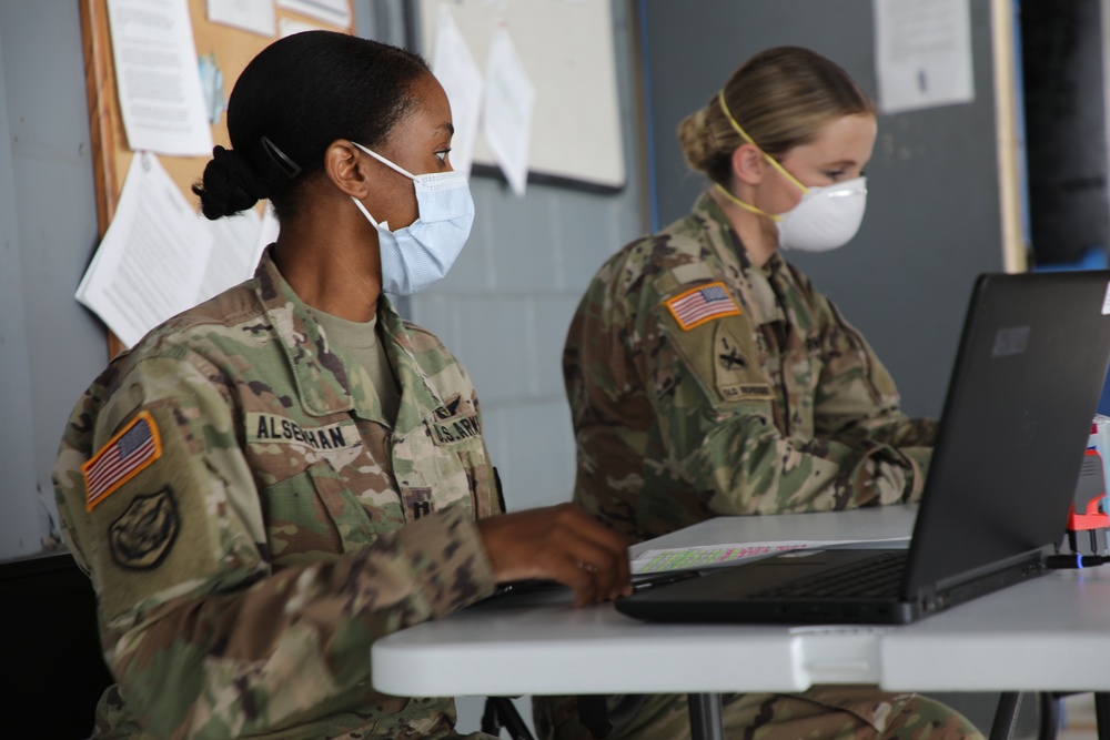 DVIDS - Images - 2nd Battalion 25th Aviation Regiment FLU Shot Rodeo ...