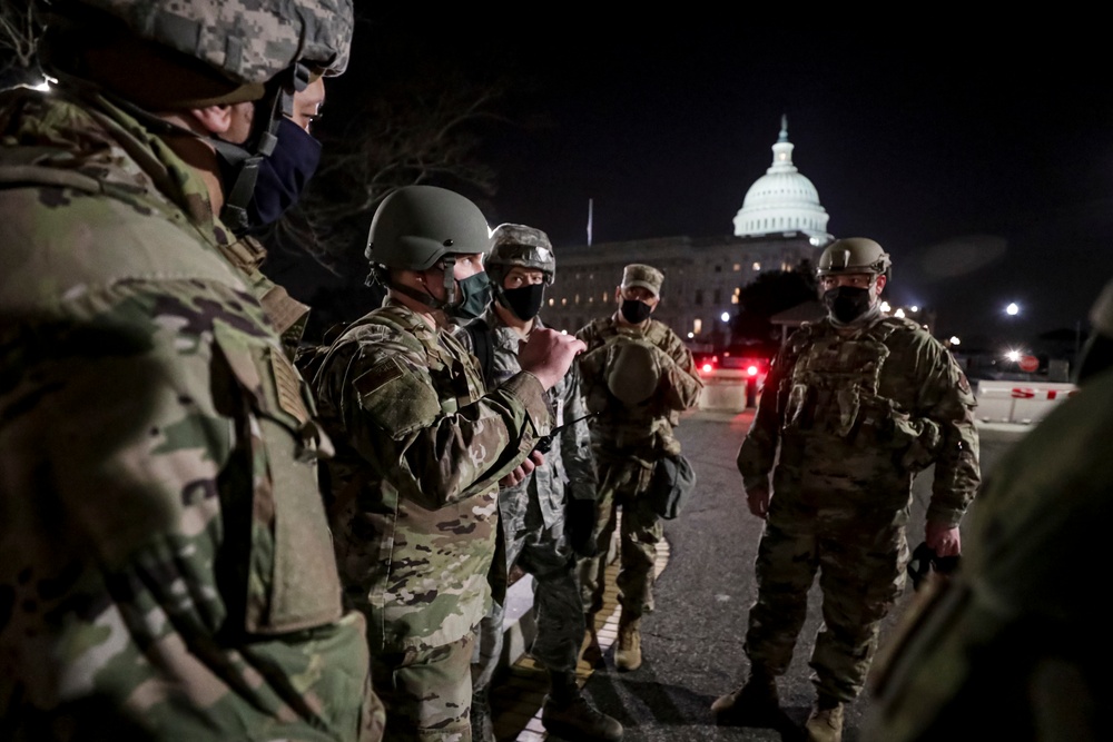 National Guard Soldiers and Airmen support local and federal officers in Washington