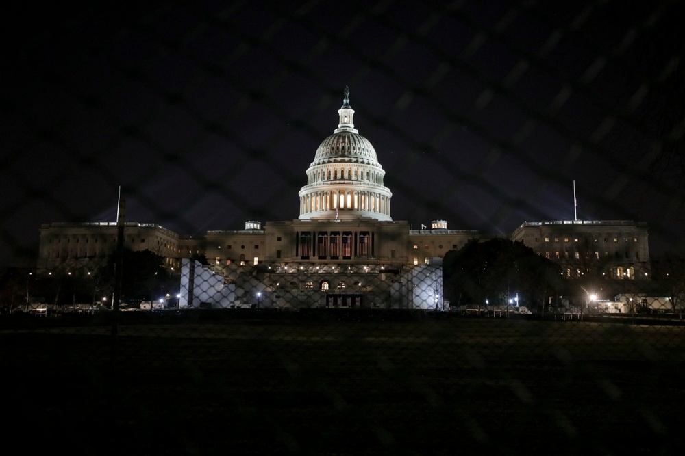 National Guard Soldiers and Airmen support local and federal officers in Washington