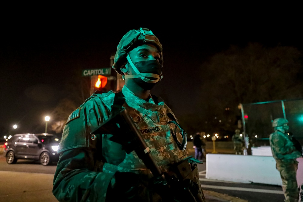 National Guard Soldiers and Airmen support local and federal officers in Washington