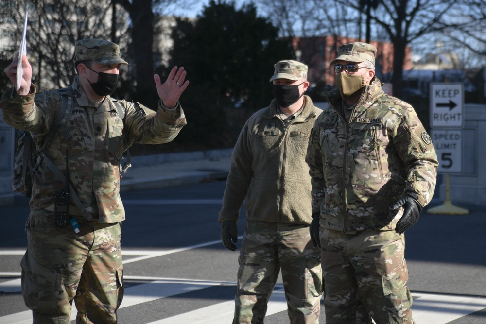 U.S. Army Maj. Gen. Gowen Visits Guardsmen in Washington, D.C.