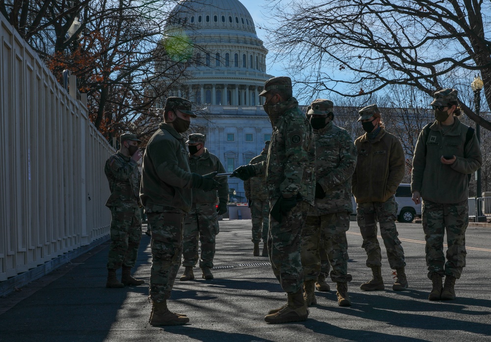 Maryland Adjutant General Visits Service Members in Washington, D.C.