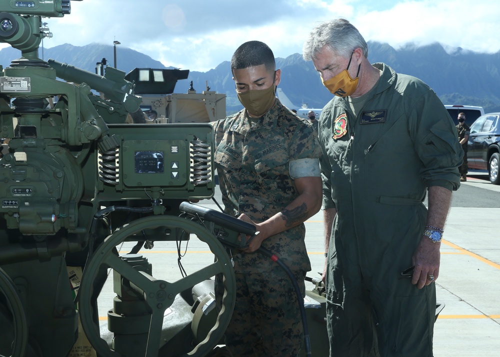 Secretary of the Navy visits Hawaii Marines