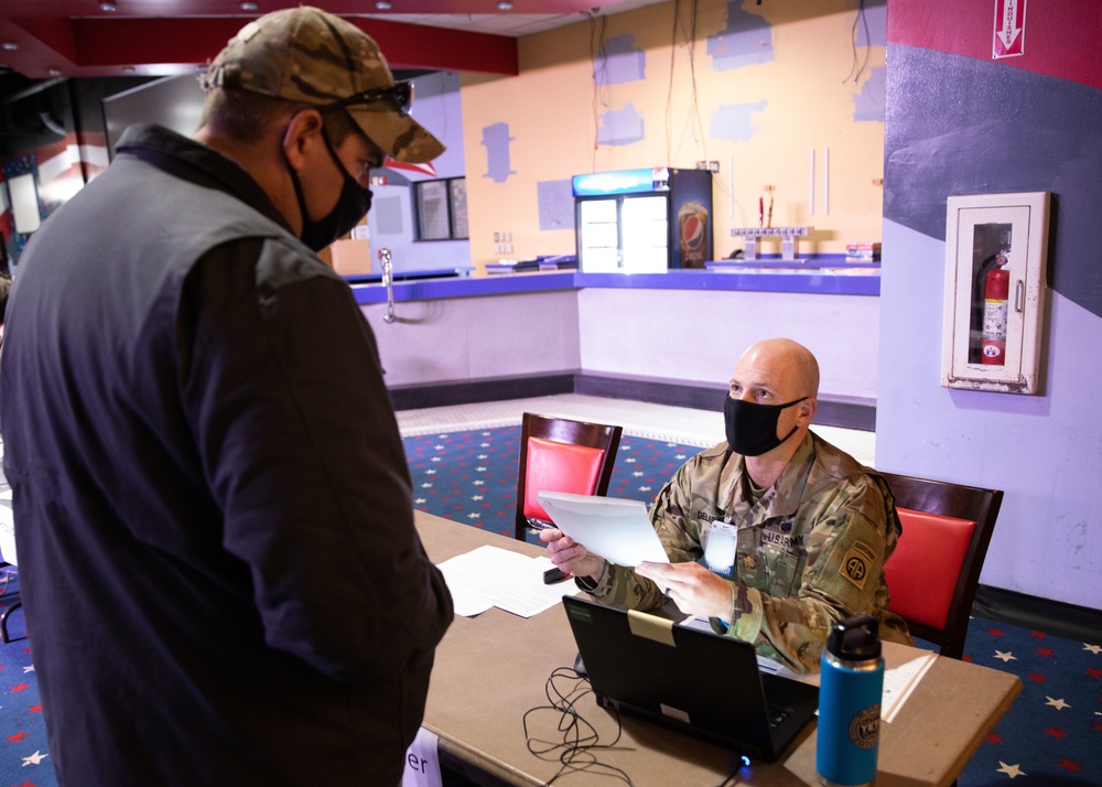 82nd Airborne Division Paratroopers receive COVID-19 vaccine