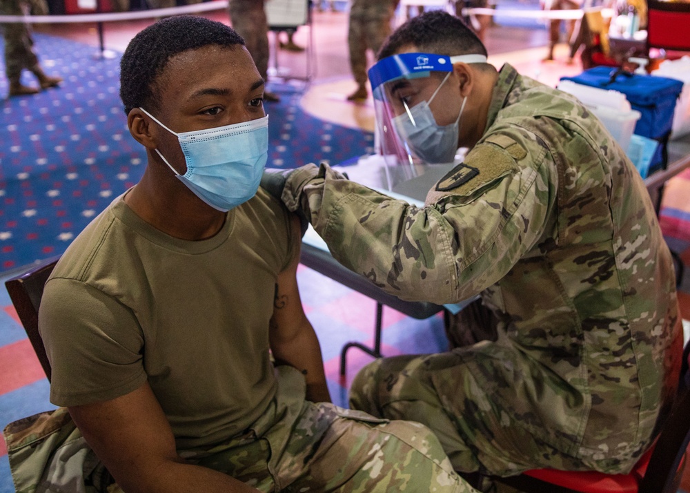 82nd Airborne Division Paratroopers receive COVID-19 vaccine