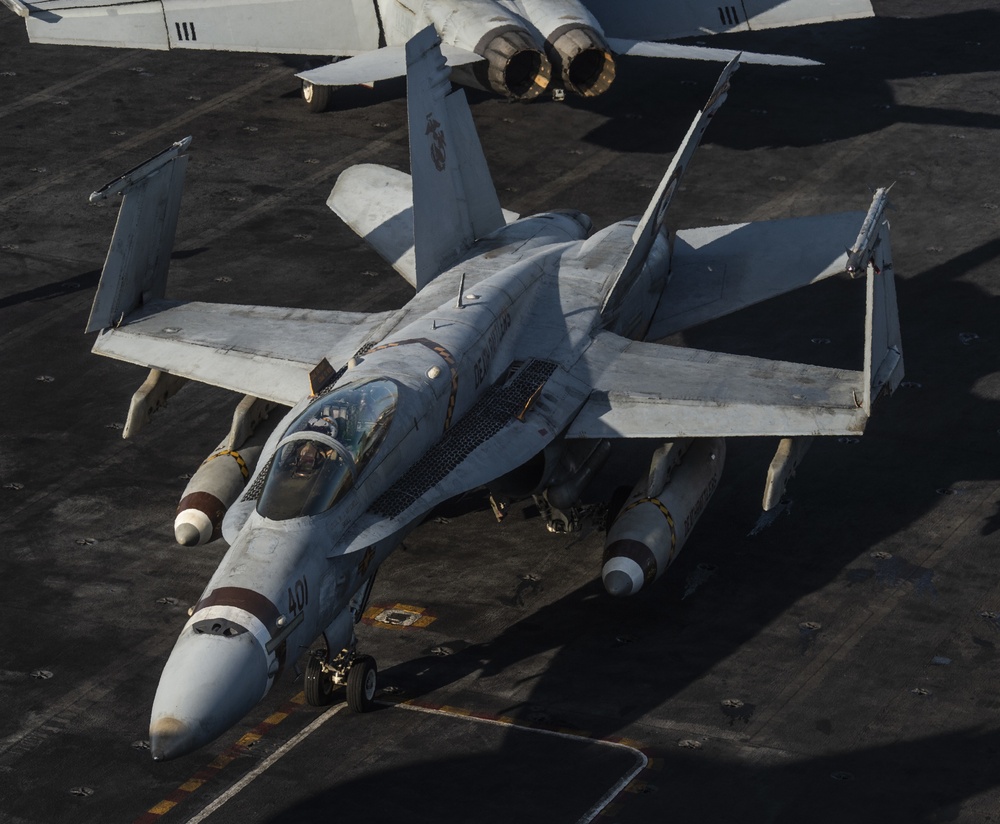 Aircraft Taxis Across Flight Deck