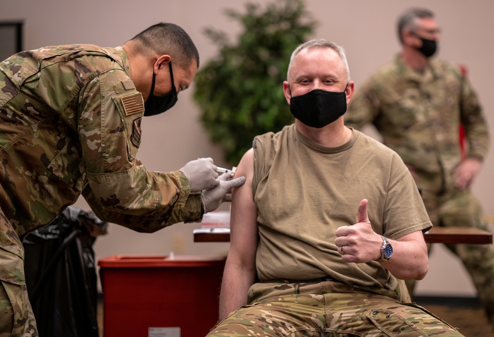 Osan Leaders Receive COVID-19 Vaccine