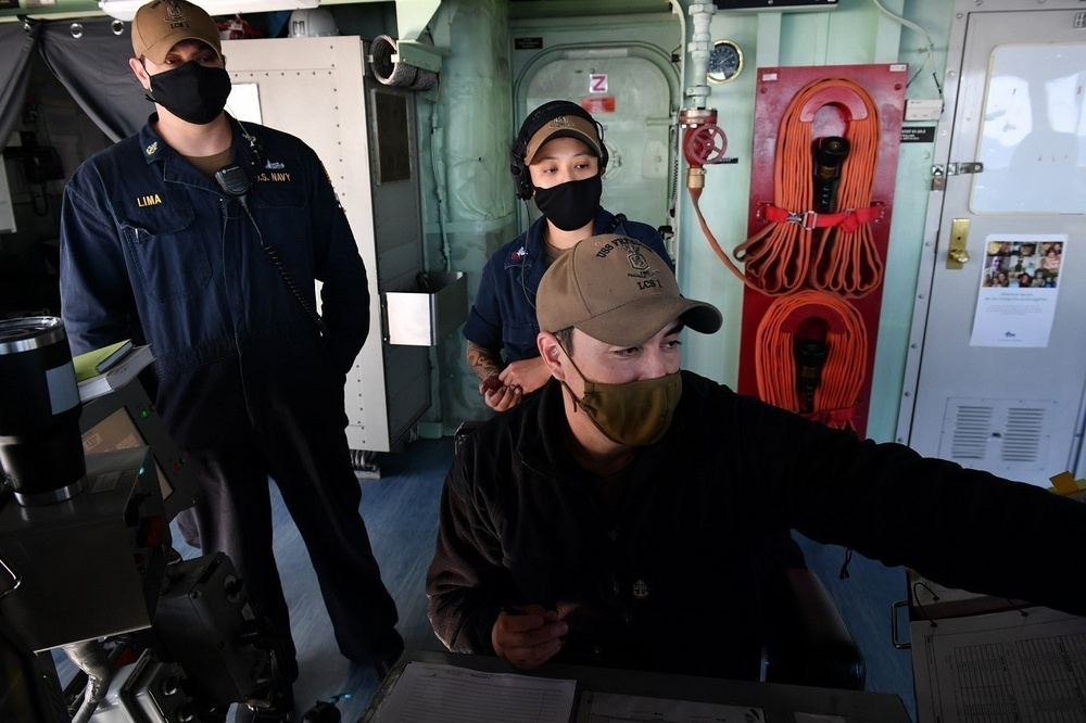 USS Freedom Conducts Engineering Training