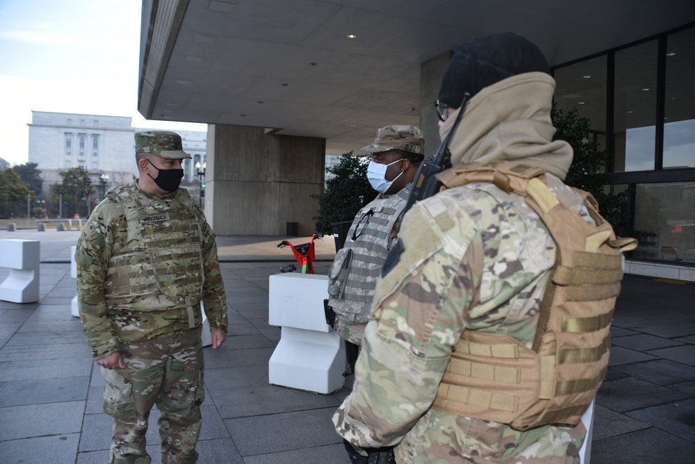 Pennsylvania guardsmen in Washington D.C. get a visitor from home