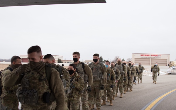 Texas Air National Guard transports North Dakota Soldiers