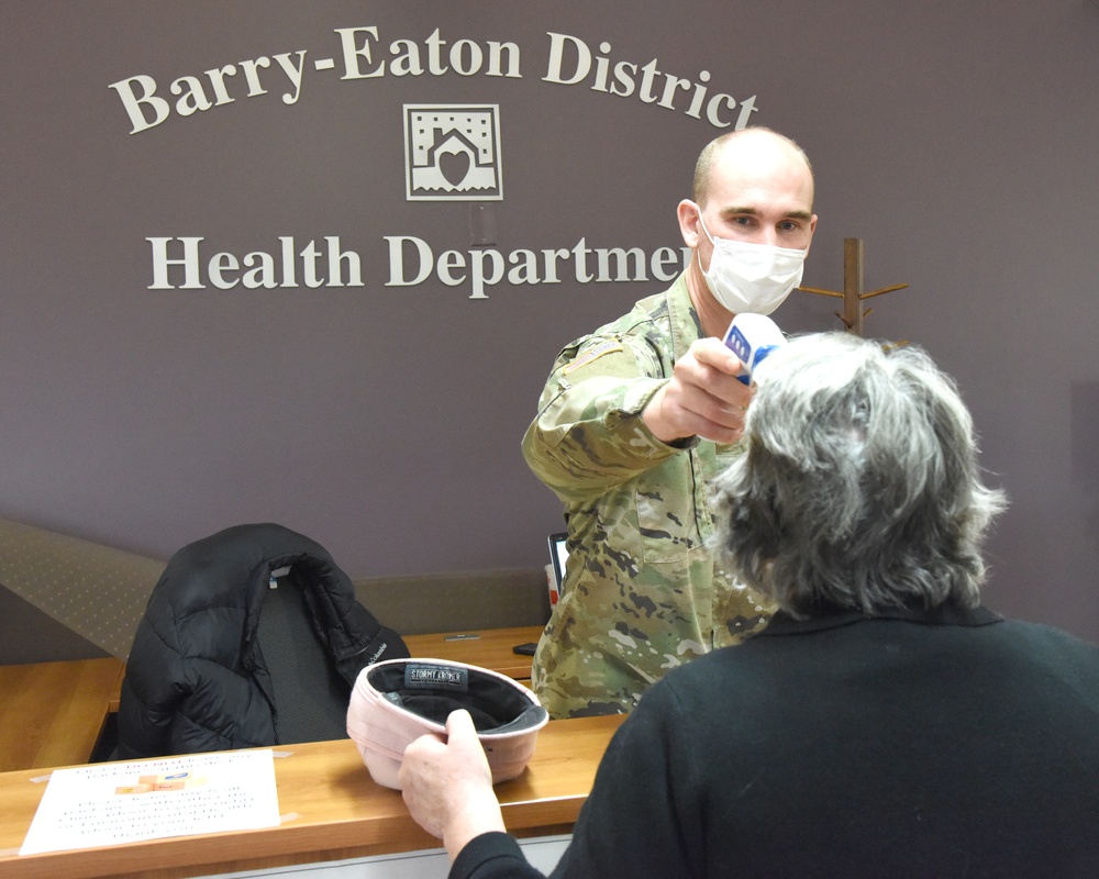 Michigan Guard works with community health departments; administers COVID-19 vaccines