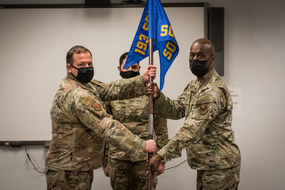 Lt. Col. Marvin Laing assumes command of 193rd SOMXS