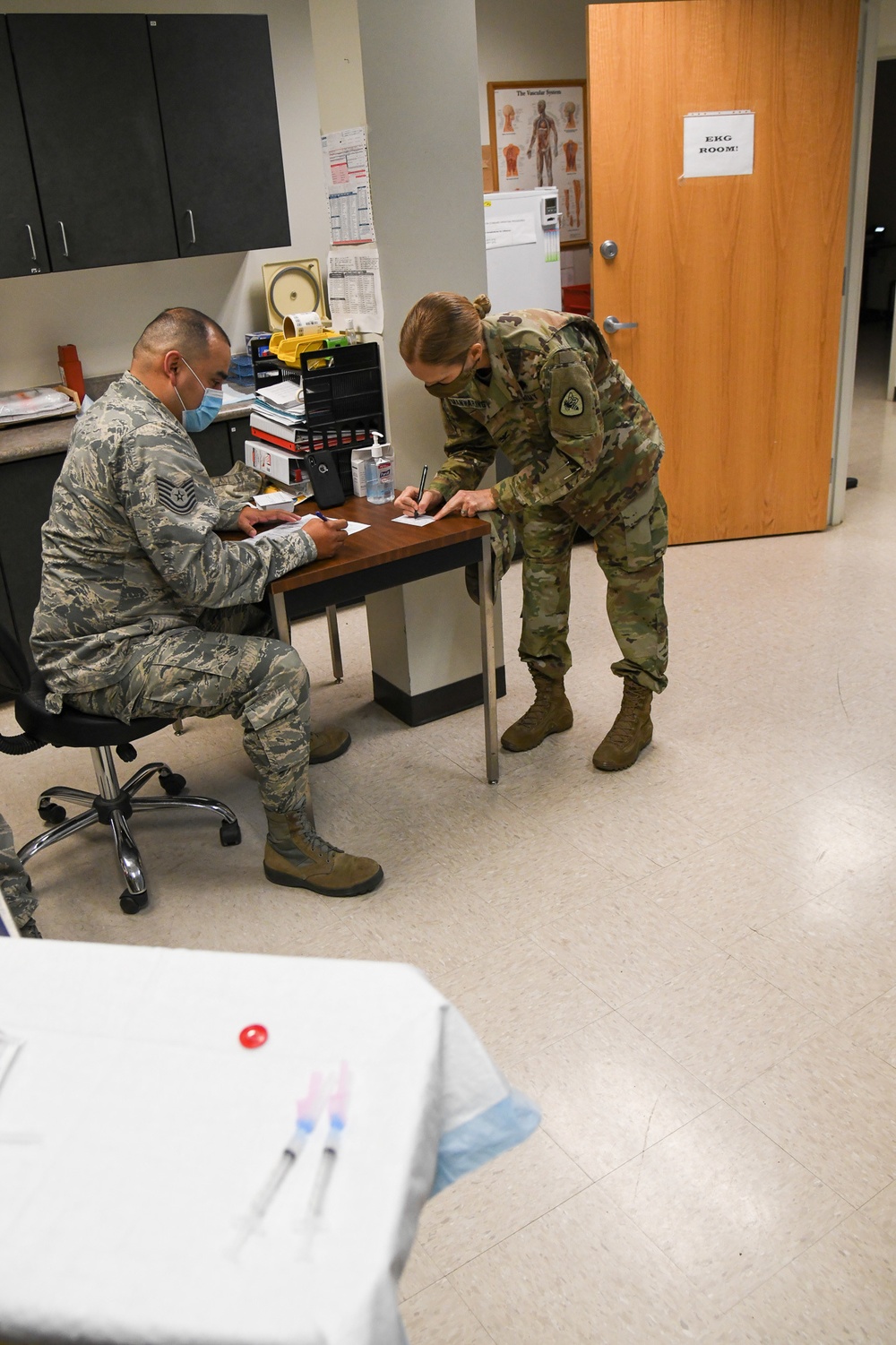 Utah National Guard Members Receives COVID-19 Vaccinations