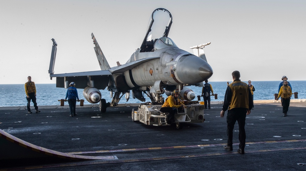 Sailors Transport Aircraft