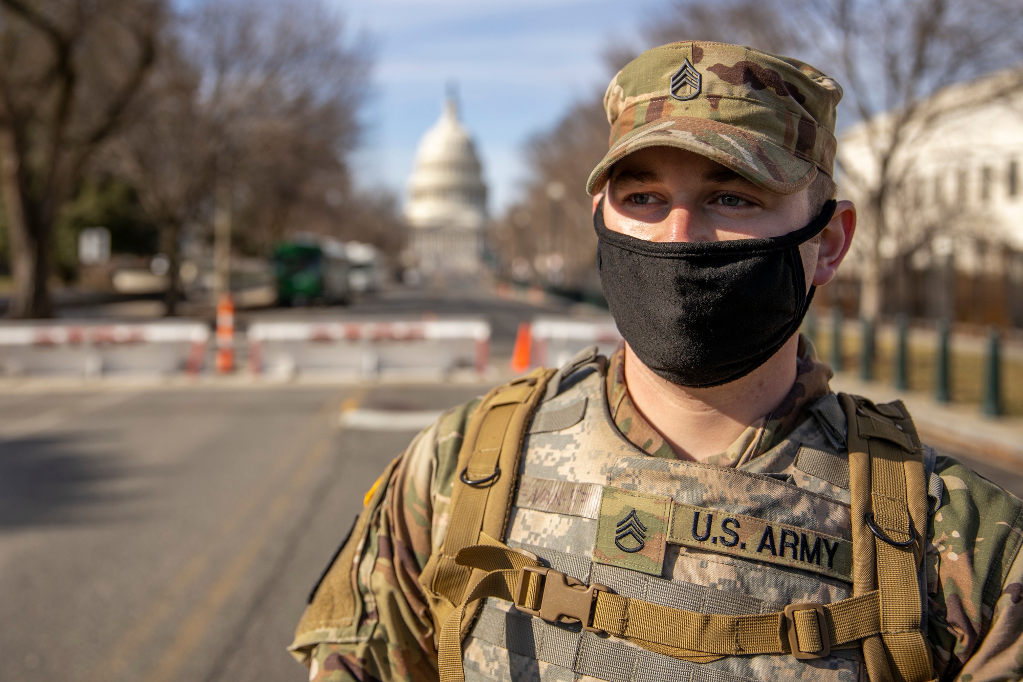 DVIDS - Images - New Jersey National Guardsman Provides Security