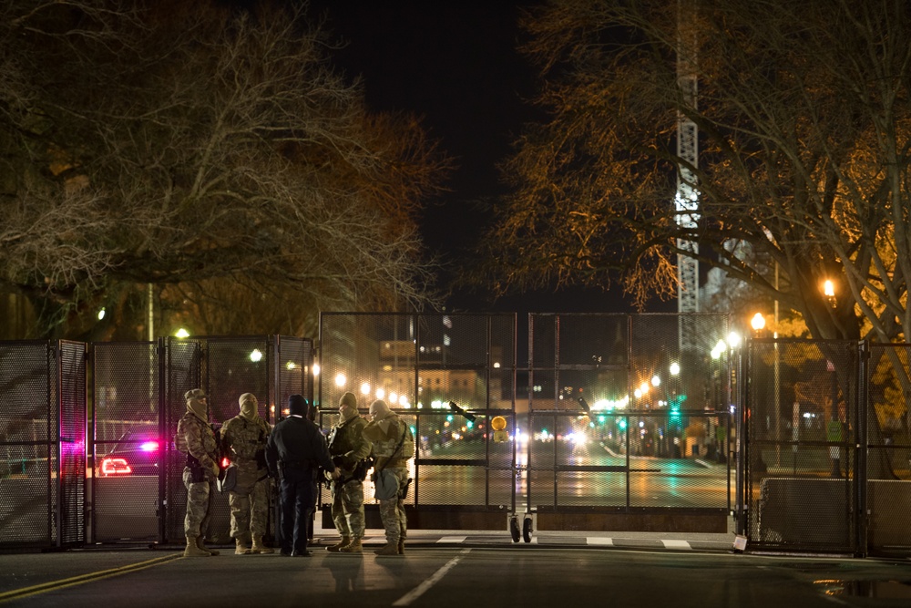 192nd Wing Airmen stand guard in Washington, D.C.