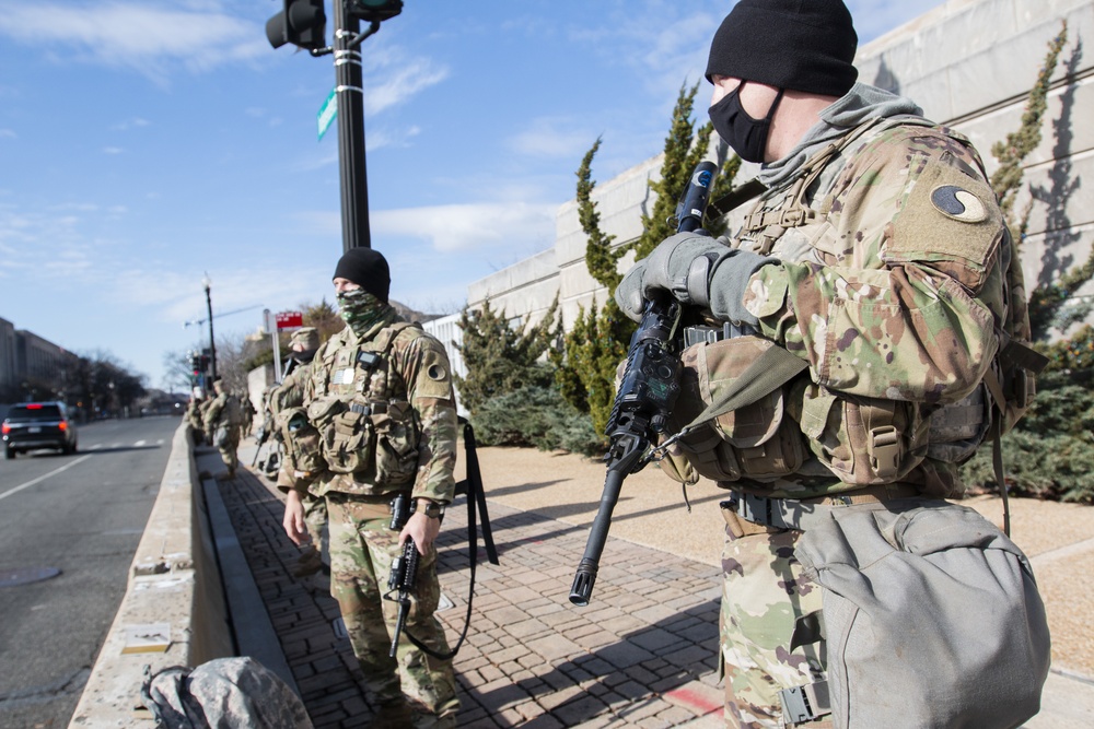 1-111th FA Soldiers stand guard in Washington, D.C.