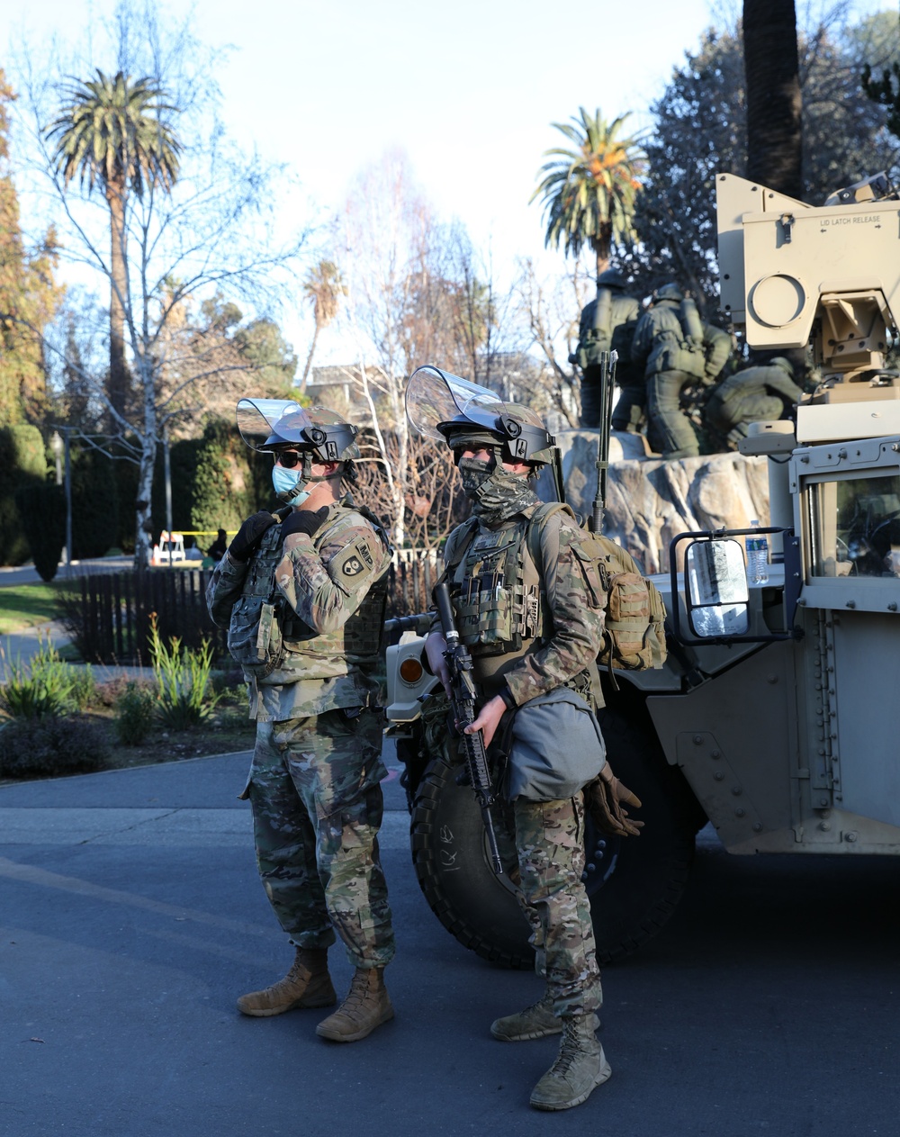 California National Guard patrols Capitol Park