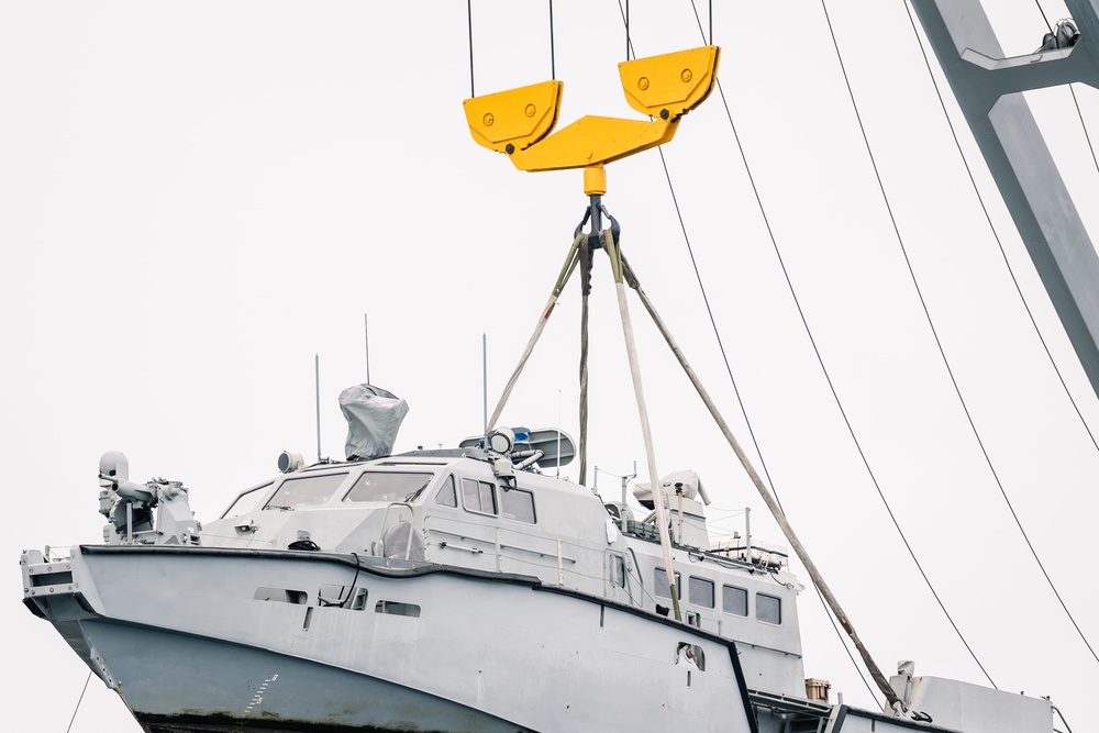 Navy Expeditionary Logistics Conduct Mark VI LO/LO Crane Operations with USNS Soderman