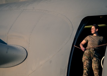 KC-10 provides fuel to E-3, F-15s