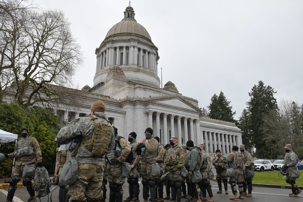 Washington National Guard soldiers secure state Capitol