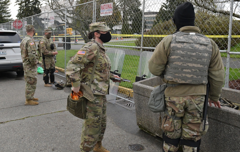 Washington National Guard soldiers secure state Capitol