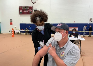 Kenner Army Health Clinic providers administer first COVID vaccinations