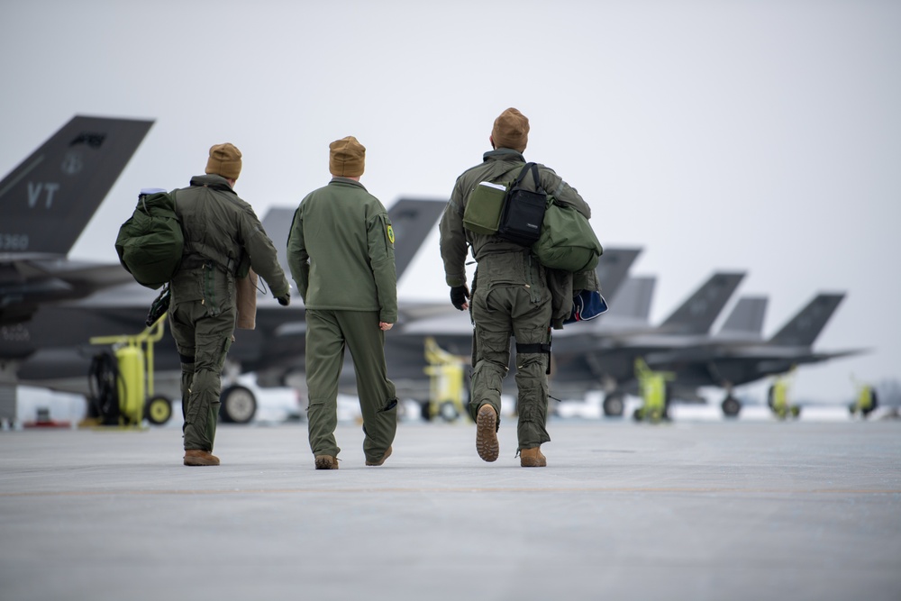 158th Fighter Wing departs for training in Florida