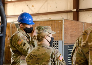 SDDC commander inspects Rapid Port Opening Element's living and working spaces at Fort Eustis