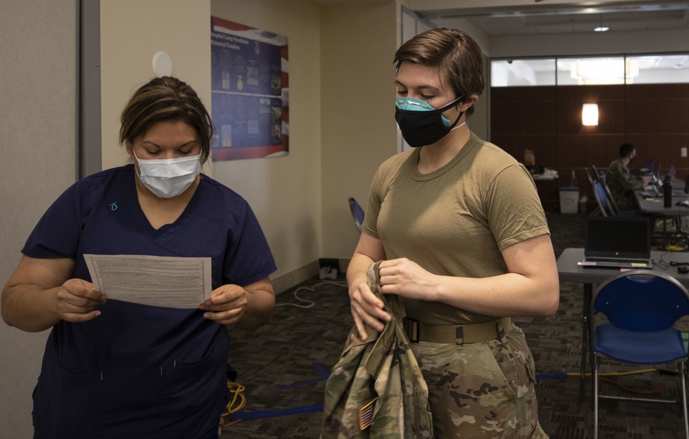 U.S. Army Soldiers receive Pfizer COVID-19 vaccine at Camp Pendleton