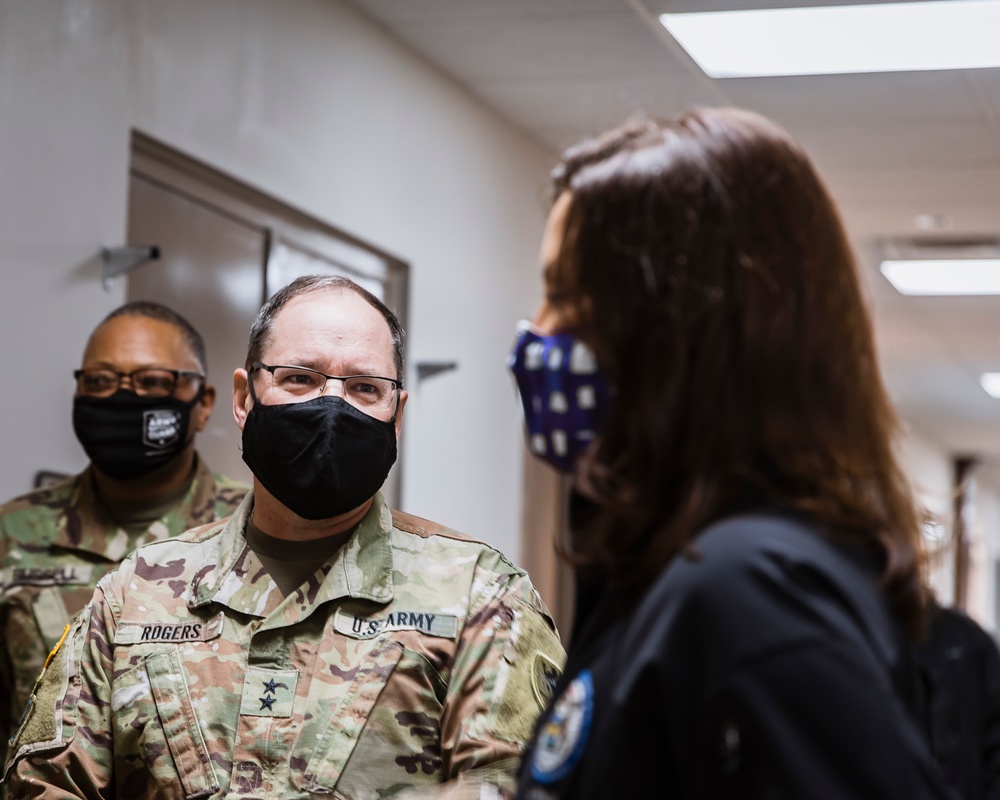 Governor Whitmer tours a vaccine site for Michigan National Guardsman