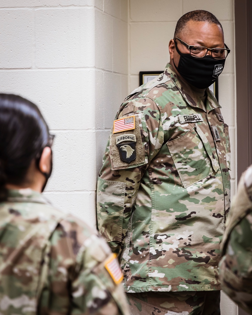 Governor Whitmer tours a vaccine site for Michigan National Guardsman