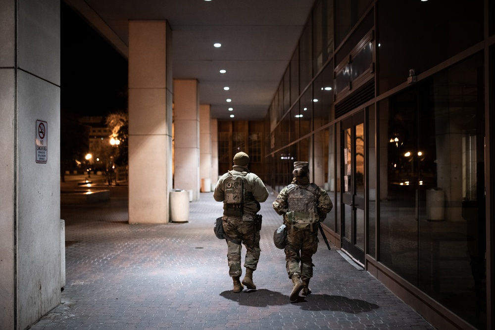Oregon Guard provides security during inauguration