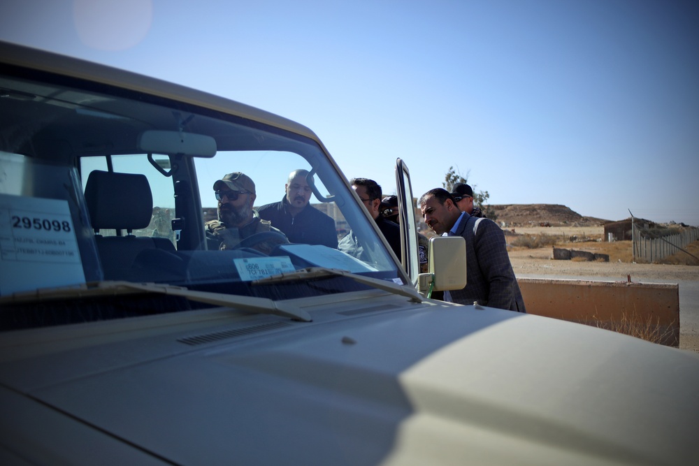 Iraqi Security Forces Recieve Several Vehicles from CTEF Divestment Program