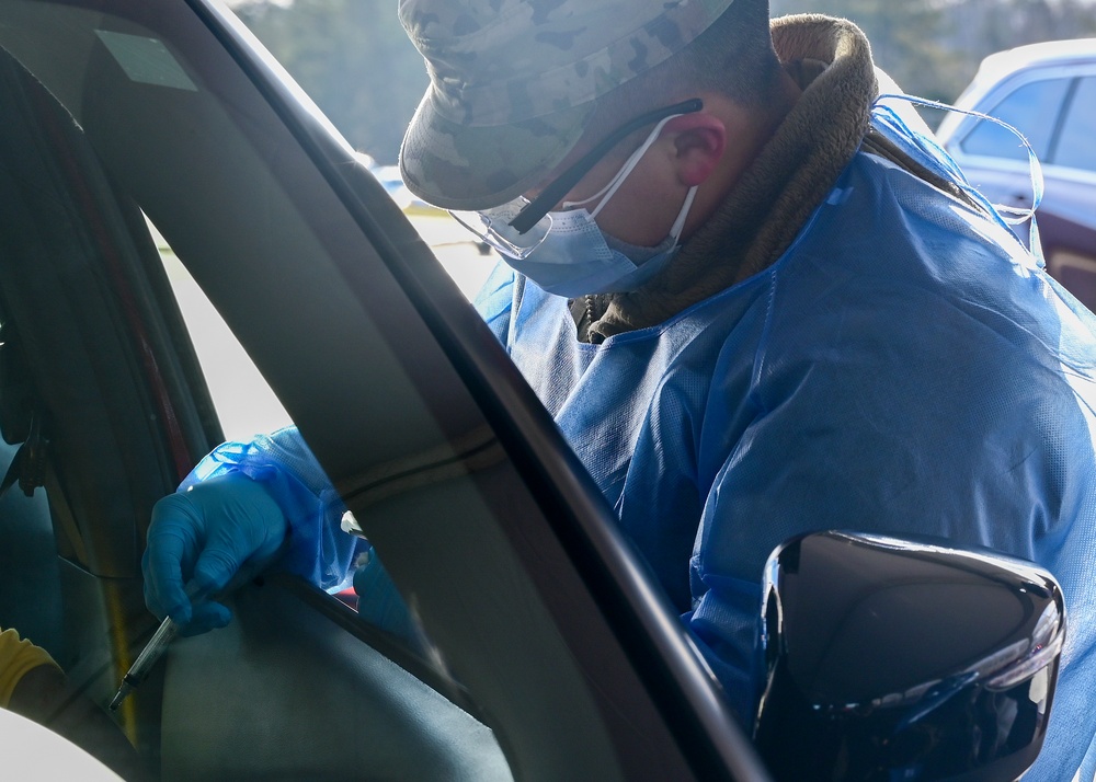 MDNG Mobile Vaccination Support Team in Charles County