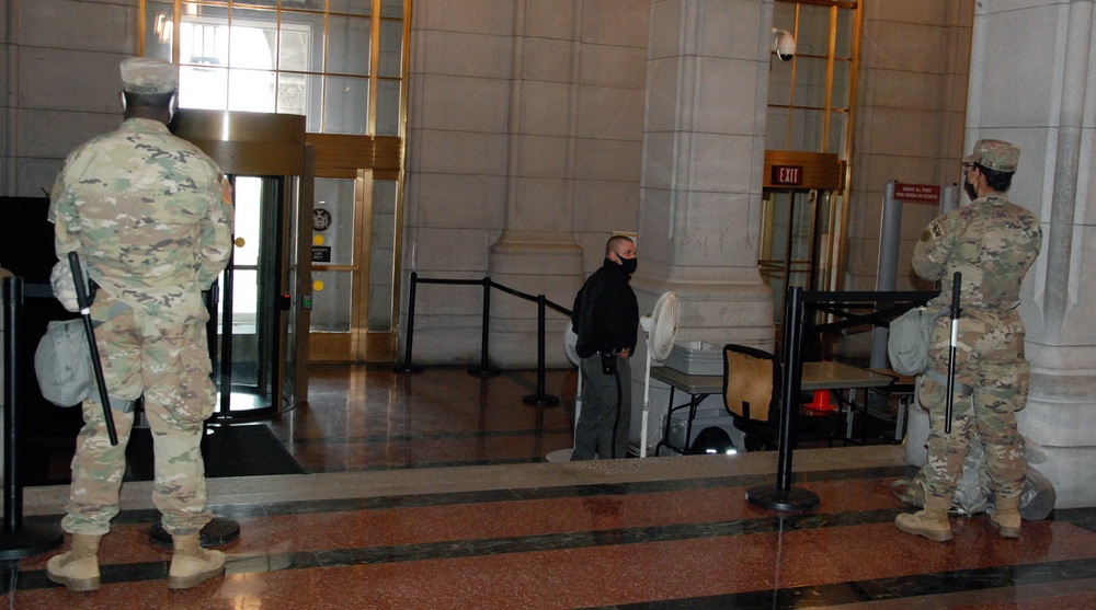 New York National Guard Soldiers protect New York State Capitol