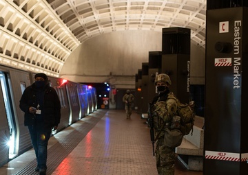 105 Engineer Battalion Soldiers assist with the 59th Presidential Inauguration
