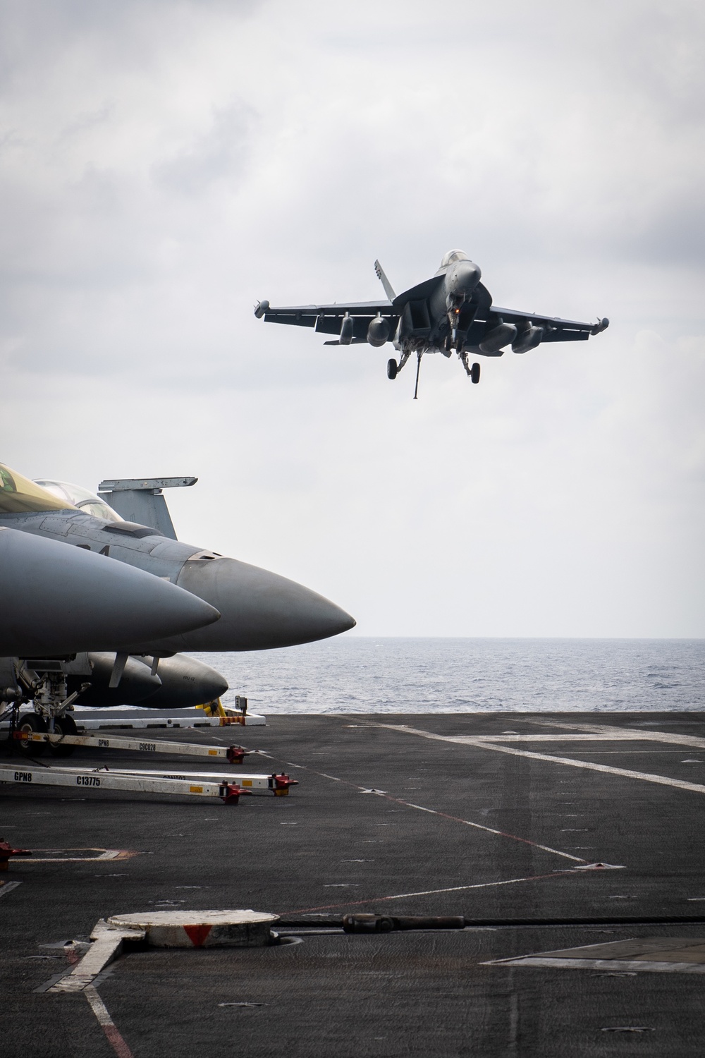 USS Theodore Roosevelt (CVN 71) USS Theodore Roosevelt (CVN 71)
