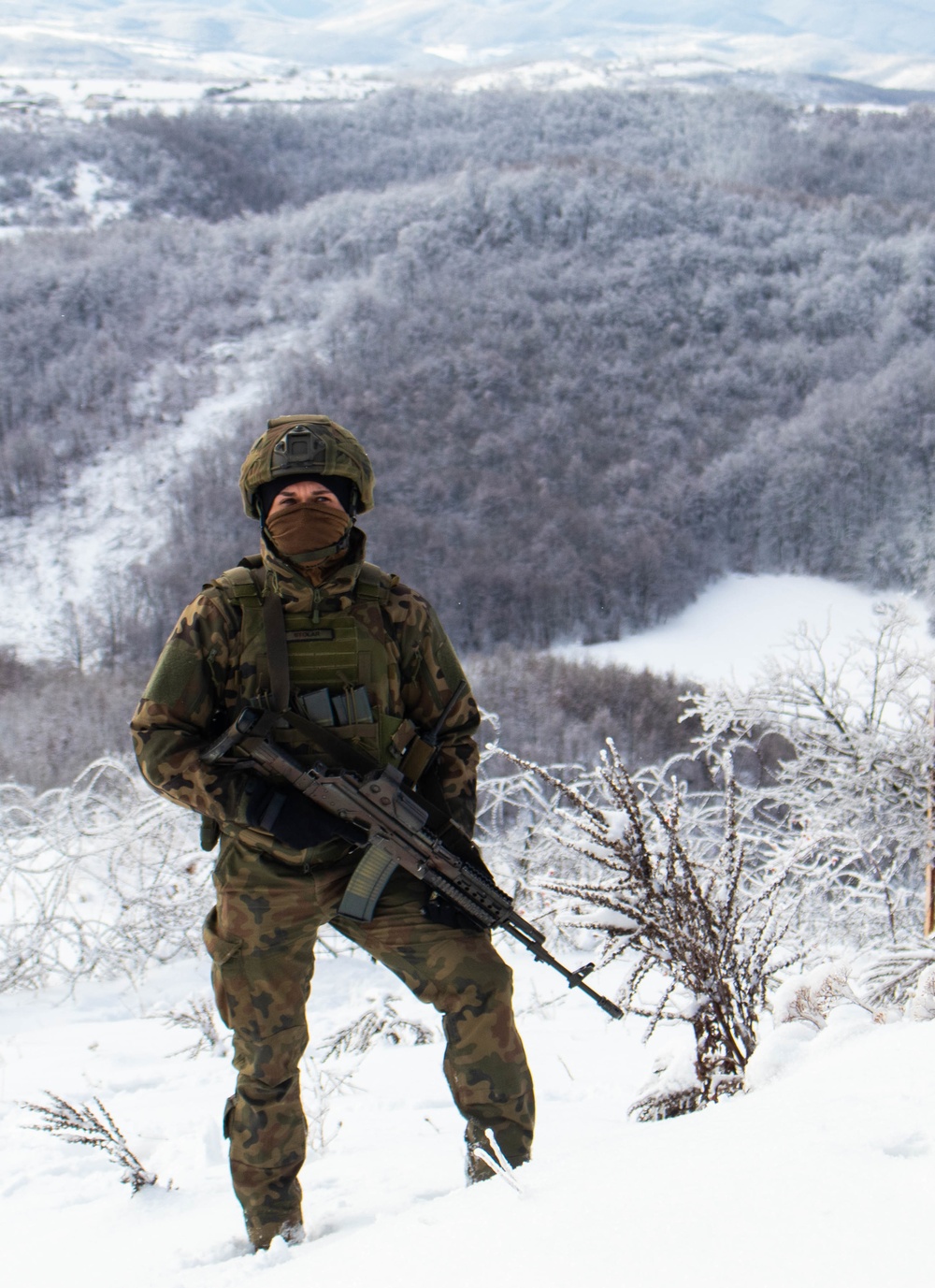 Polish KFOR Soldiers patrol the ABL
