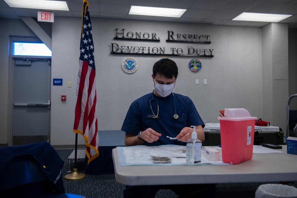 Eighth Coast Guard District begins to vaccinate workforce against COVID19